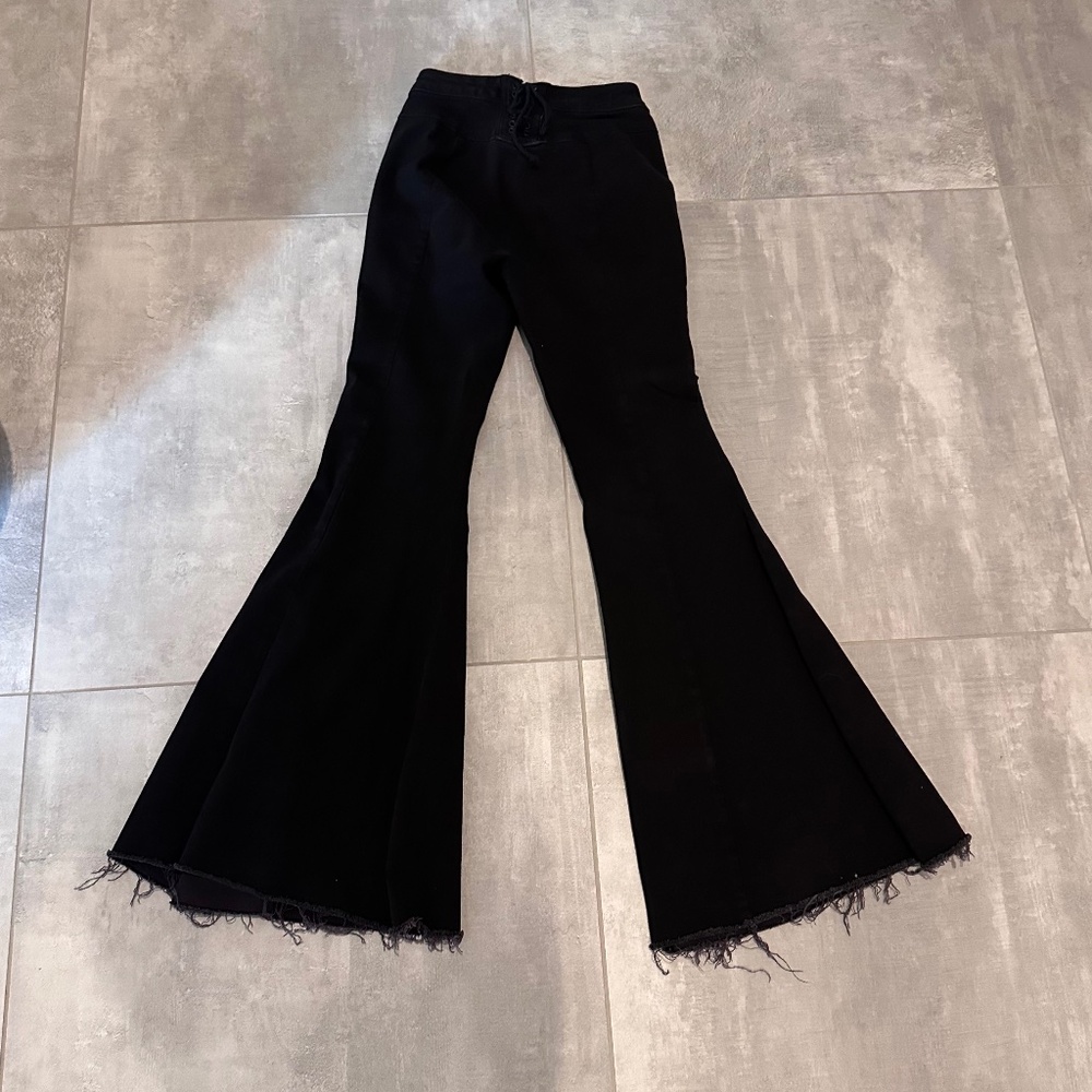 Free People We The Free CRVY Black Super Flare Jeans with Lace up Detail Sz 25